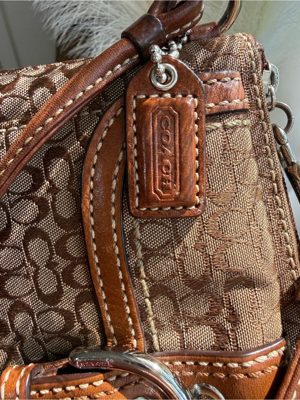 Vintage coach buckle wristlet - Picture 5 of 7